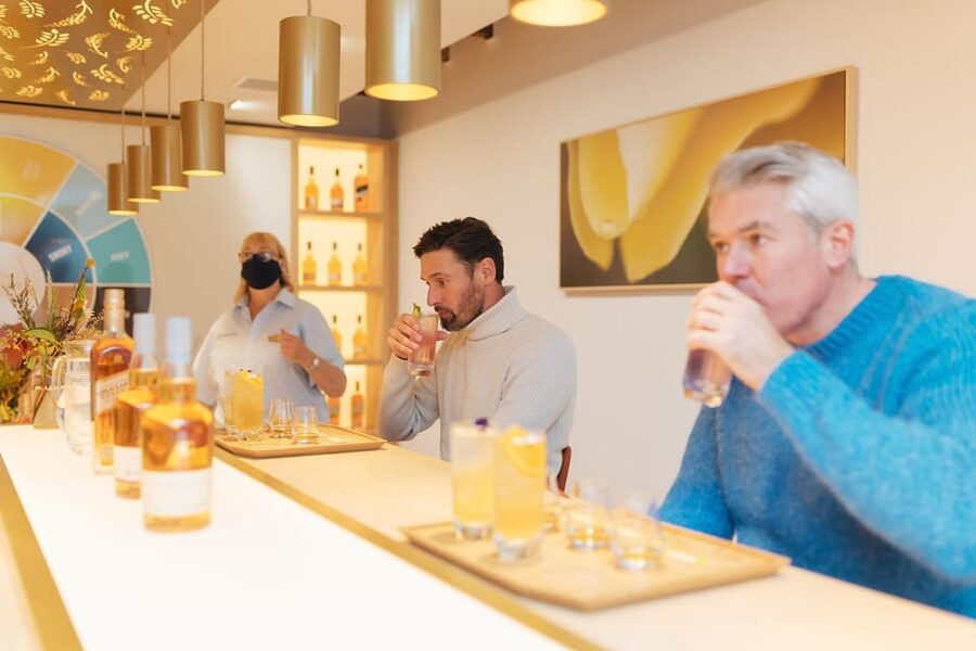 East Lothian: Glenkinchie Whisky Distillery Tour and Tasting - Meeting Your Guide: Pascal, Kirsty, John, and John Walsh