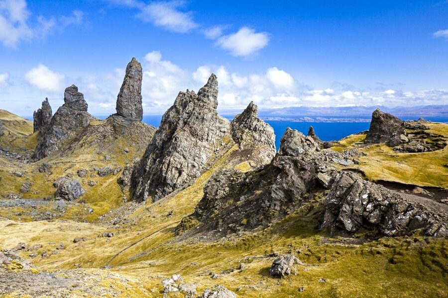 Edinburgh: 3-Day Isle of Skye, Highlands, and Loch Ness Tour - Loch Lomond to Glencoe: Luss, Rannoch Moor, and the MacDonald story