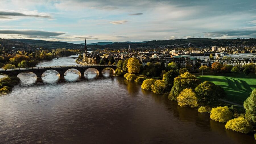 Edinburgh: Aberdeenshire, Balmoral Castle & Northeast Coast - The Two-Day Route That Starts With the Forth Bridges