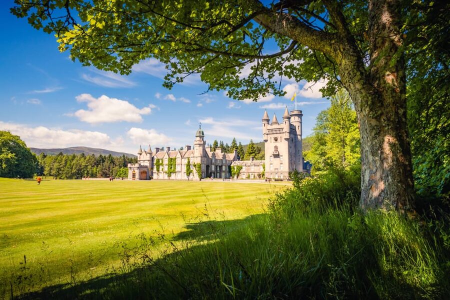 Edinburgh: Aberdeenshire, Balmoral Castle & Northeast Coast - Dundee’s V&A Museum: Design You Can Actually Use
