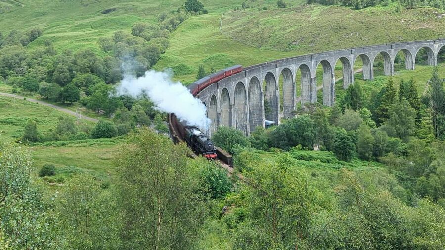 Edinburgh: Harry Potter, Glenfinnan Viaduct & Highland Tour - Pickup timing and why the 3:30 pm train is the day’s anchor