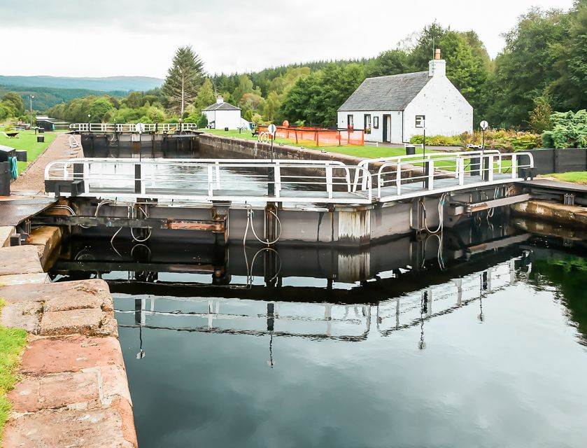Edinburgh: Loch Ness, Glencoe & the Scottish Highlands Tour - Pitlochry on the way back: a Victorian reset before Edinburgh