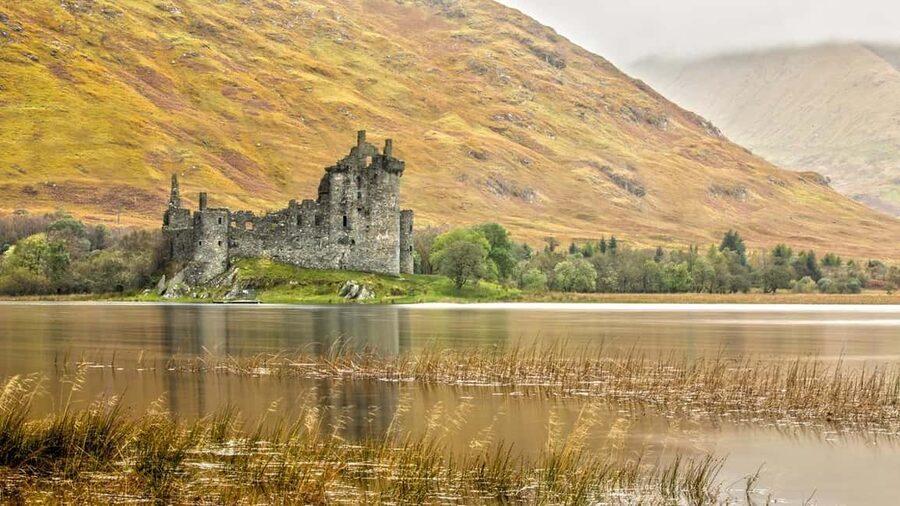 Edinburgh: Oban, Kilchurn Castle & Inveraray Tour in Spanish - A Spanish-speaking guide turns stops into a connected story