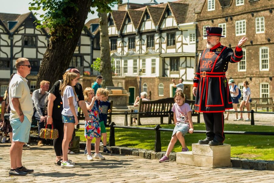 Exclusive Beefeater Meet & Greet at the Tower of London - Why a Beefeater meet-and-greet beats the usual Tower shuffle