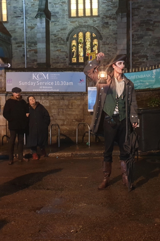 Falmouth: Spookily Enjoyable Ghost Tour - The High Street hill and why shoes matter more than you think