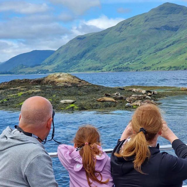 Fort William: Seal Island Boat Tour - Black houses along the shoreline, and why this part matters
