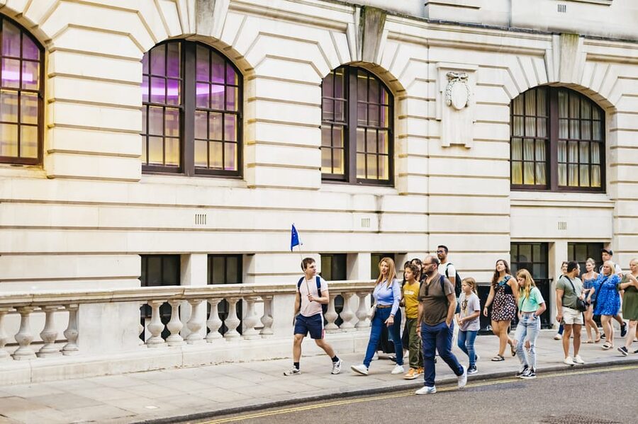 French Language: Original Harry Potter Walking Tour - Millennium Bridge and the Half-Blood Prince nod