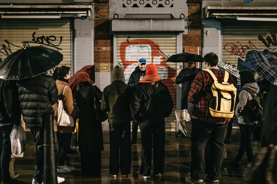 French Language : Original Jack the Ripper Tour - Languages, Guide Style, and What You Gain from a Live Storyteller