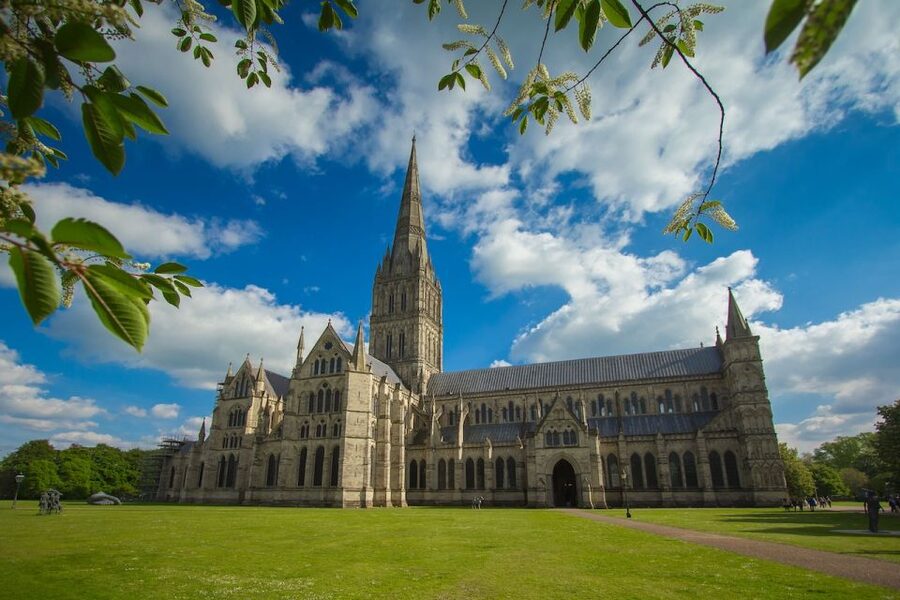 From Bath: Private Stonehenge and Salisbury Tour with Pickup - Skip-the-Line Entry and the Photo-Friendly Pace