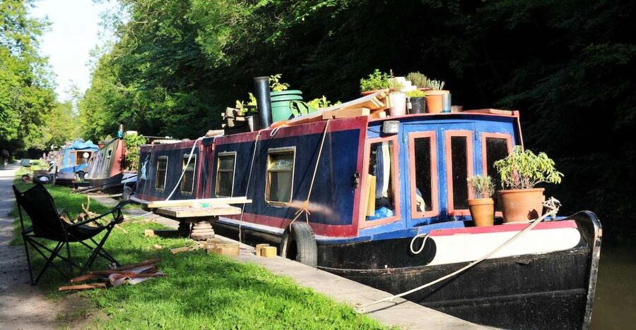 From Bath: Private Tour to Serene Cotswolds with Pickup - Corsham and that classic pub lunch break
