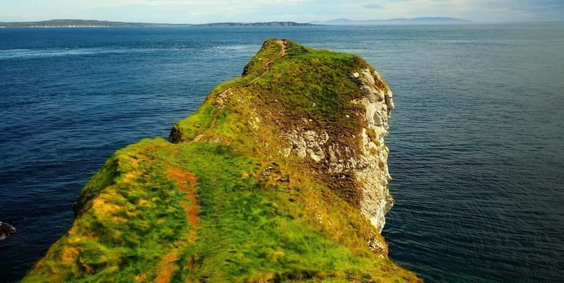 From Belfast: Giants Causeway Full-Day Private Guided Tour - Getting there from Belfast: pickup, comfort, and hearing your guide