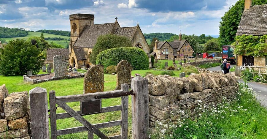 From Cambridge: Guided day trip to Stratford & The Cotswolds - Key highlights at a glance