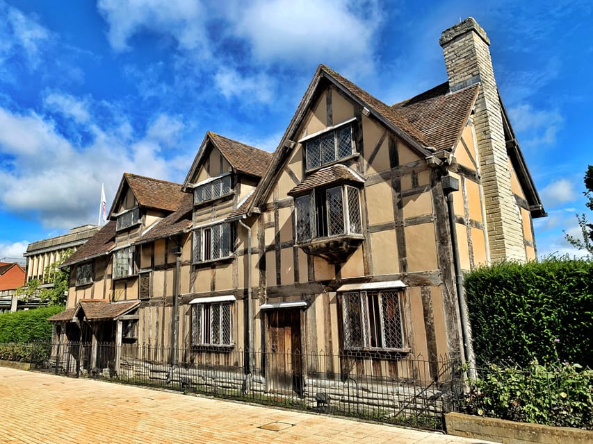 From Cambridge: Guided day trip to Stratford & The Cotswolds - Timing and group management: what makes it feel unrushed
