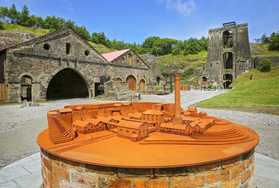 From Cardiff: Valleys Heritage & South Wales Landscapes - Mountain Road drives with Brecon Beacons views over the coalfields
