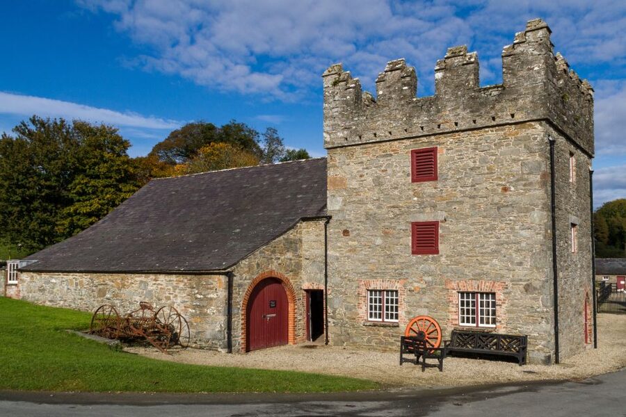 From Dublin: 3-Day Discover Northern Ireland Tour - Day 3: Ards Peninsula ferry on Strangford Loch, Castle Ward Winterfell, and the Mournes