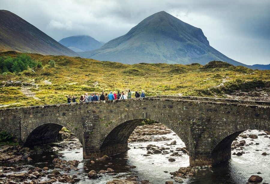 From Edinburgh: 3-Day Isle of Skye and The Highlands Tour - Glencoe, Glenfinnan, and the Commando Memorial, built for photo moments