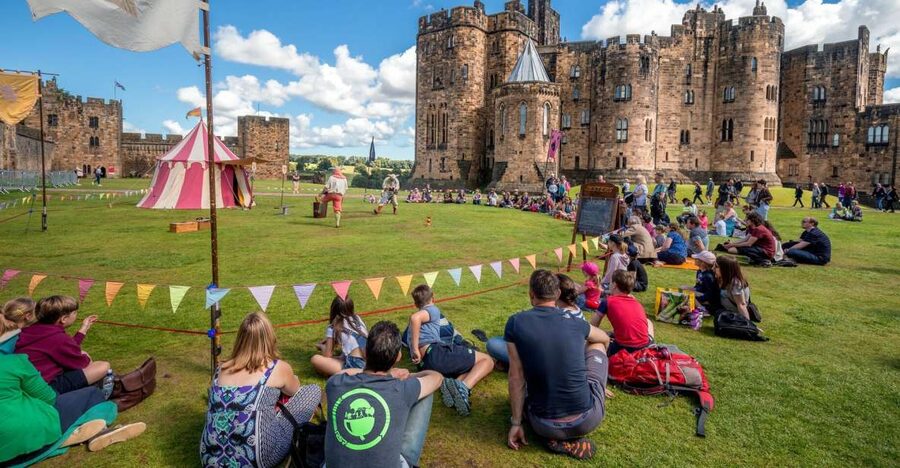 From Edinburgh: Day Trip to Bamburgh and Alnwick Castle - Bamburgh Castle: the seaside stop that sets the mood