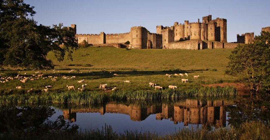 From Edinburgh: Holy Island, Alnwick Castle & Northumbria - Alnwick Town and Alnwick Castle: Where Film Magic Meets Real Stone