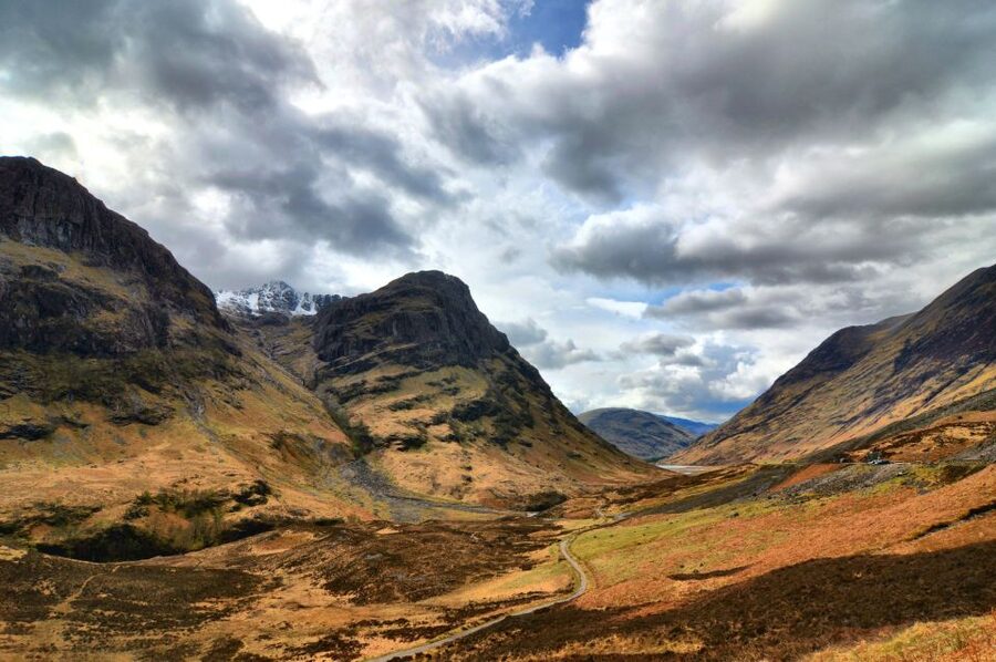 From Edinburgh: Isle of Skye and Outer Hebrides 6-Day Tour - Day 5: Cuillin mountains, Eilean Donan Castle, and Skye icons