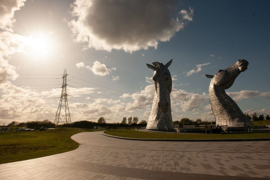 From Edinburgh: Loch Lomond, Kelpies & Stirling Castle Tour - Stirling Castle, the Key to Scotland You Will Actually Have Time For