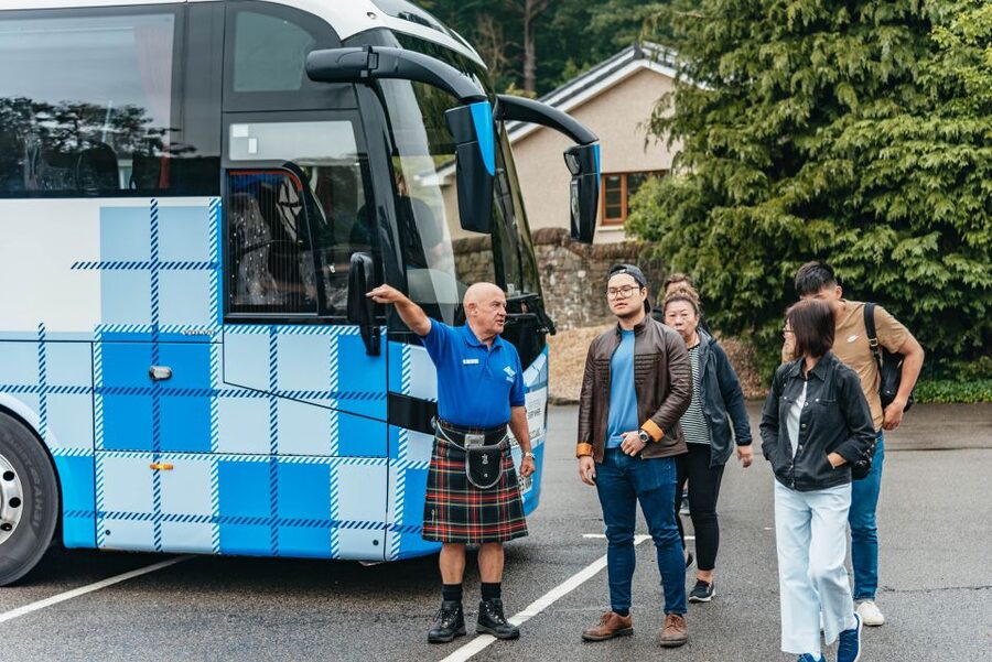 From Edinburgh: Loch Ness, Glenoce & The Highlands Day Tour - Callander Stop: Coffee, Photos, and a Small-Town Reset