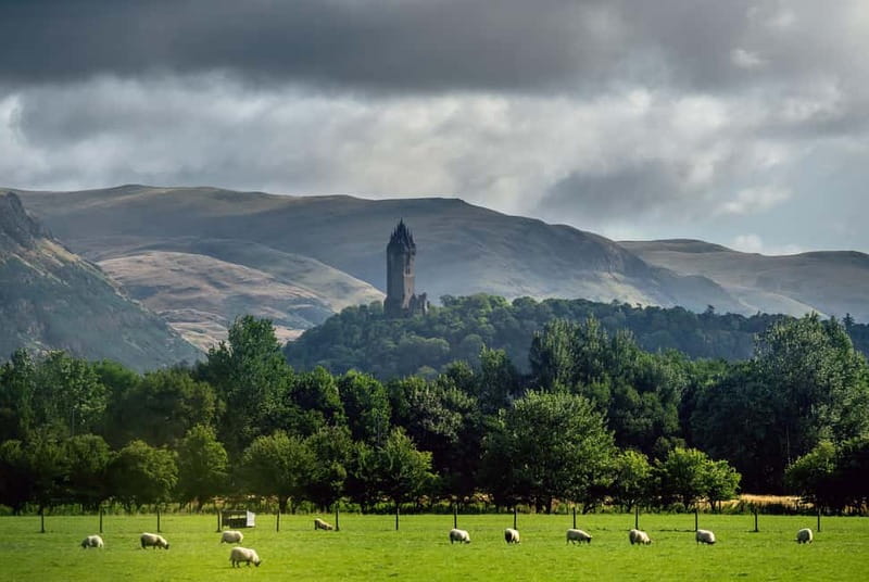 From Edinburgh: Stirling Castle, Kelpies and Loch Lomond - Callander to Stirling: switching from loch views to historical gravity