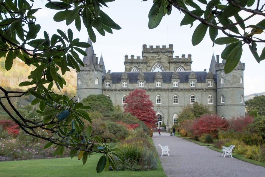 From Edinburgh: West Highland Lochs and Castles Day Trip - Doune Castle and Luss: The Morning Hits Between Stone Walls and Lochside Charm