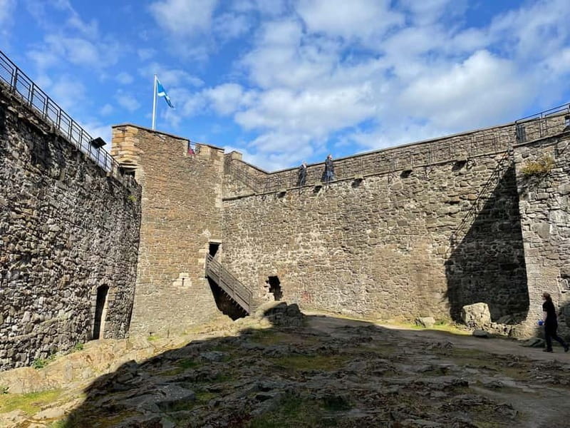 From Glasgow: Castles, Clans & Outlander Day Tour - Falkland as Inverness, Lunch Time, and the Bruce Fountain Moment