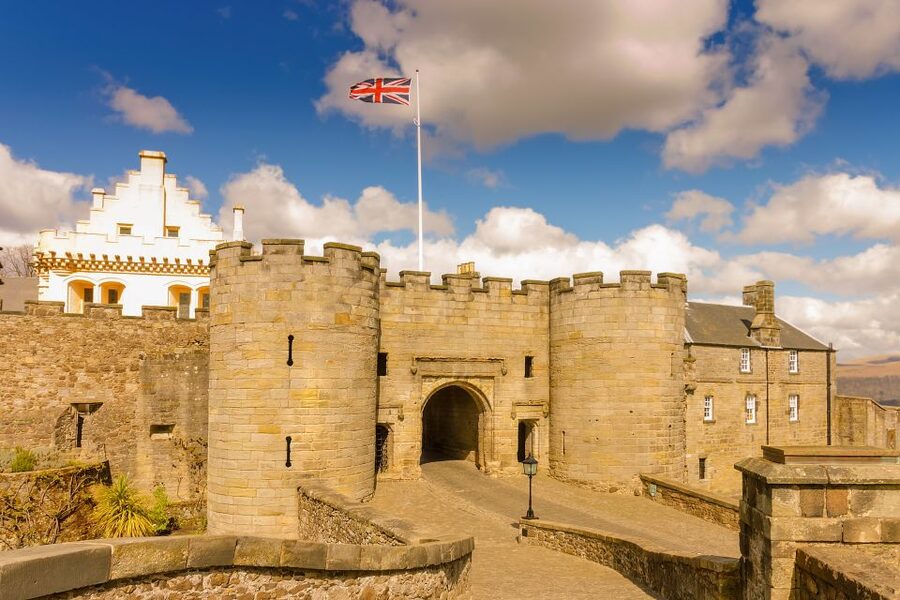 From Glasgow: Loch Lomond, Trossachs & Stirling Castle Tour - Aberfoyle lunch and the Trossachs timing that avoids rushed sightseeing