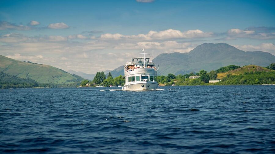 From Glasgow: Stirling Castle & Loch Lomond Tour - Duke’s Pass scenic road time: when photos matter