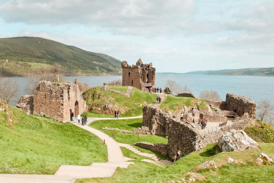 From Inverness: Loch Ness and the Highlands Day Trip - Loch Ness morning: Nessie hunting from shore and cruise choices