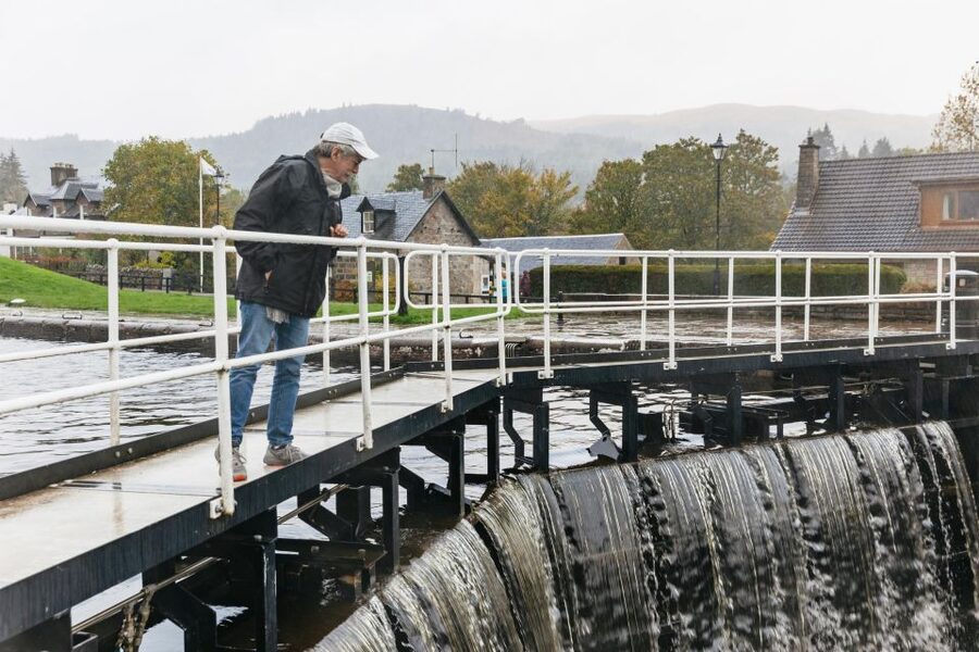 From Inverness: Loch Ness Guided Day Trip - Invermoriston: a short walk, a summerhouse, and Moriston River views