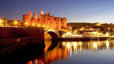 From Llandudno: Portmeirion, Snowdonia and Castles Tour