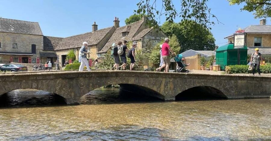 From London: Bath and the Cotswolds Full-day Tour - Golden Stone Bath and the Roman Baths Stop