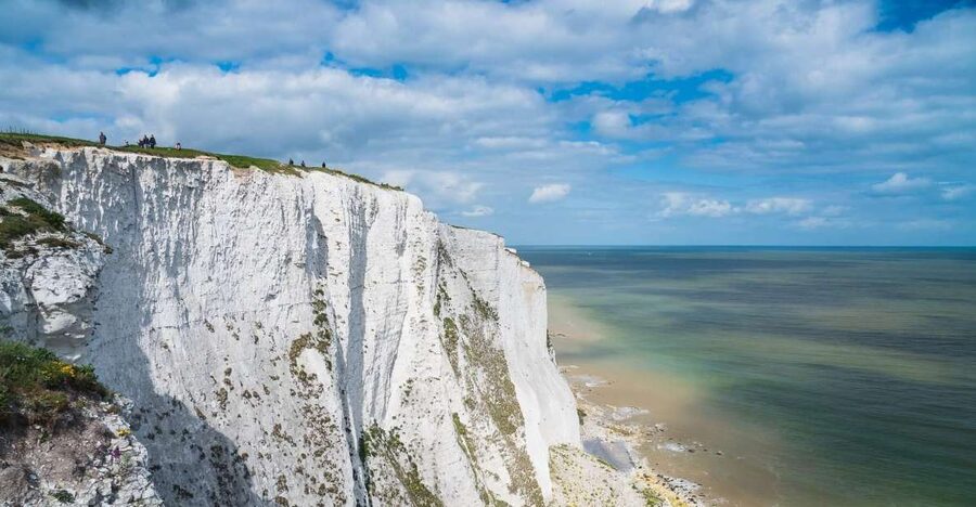 From London: Canterbury & White Cliffs of Dover Tour - Small-group touring in an air-conditioned minibus