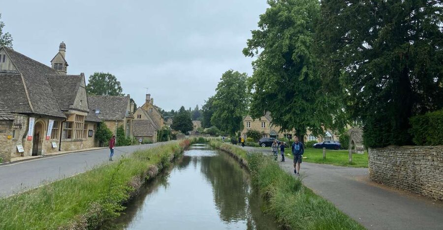 From London: Cotswolds Villages Guided Day Tour - The role of the guide, and why it shows up in the details