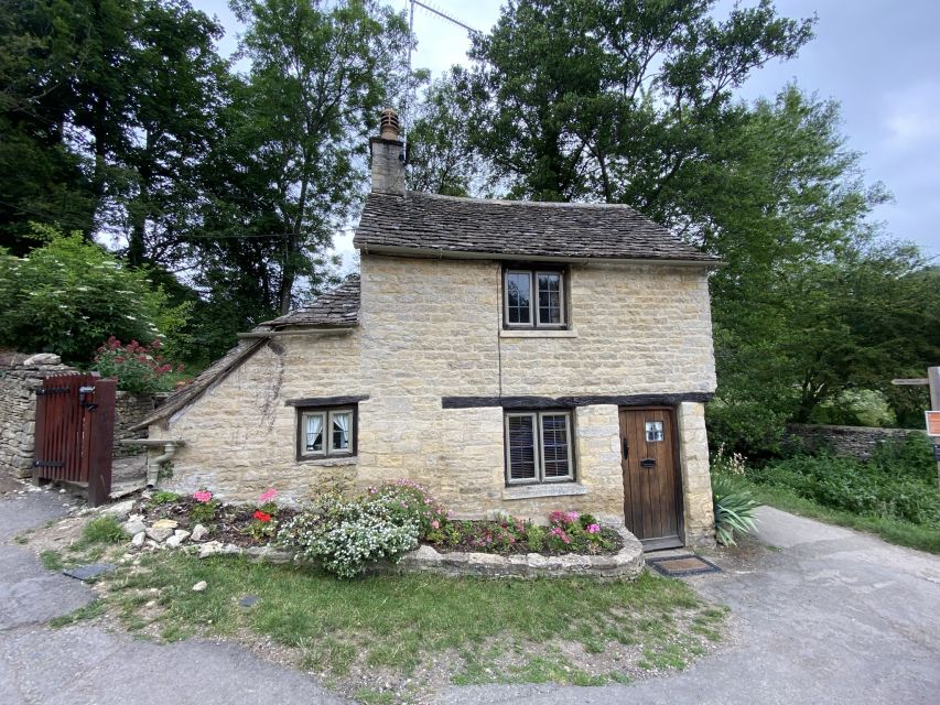 From London: Cotswolds Villages Guided Day Tour - London meeting point, private comfort, and the 8-hour pacing