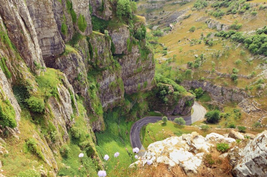 From London: Glastonbury and Cheddar Gorge Guided Day Trip - Price and value: what you really pay for at $120 per person
