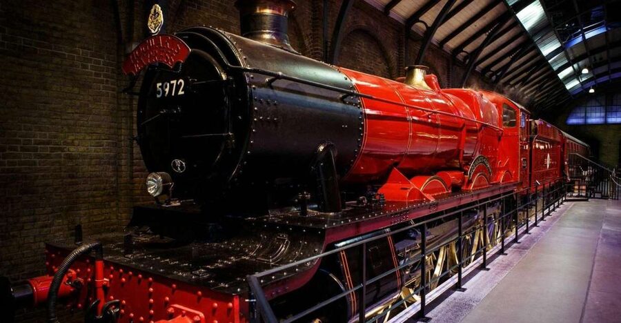 From London: Harry Potter Family Package with Transfers - Price and value: is $647 per group up to 4 worth it?