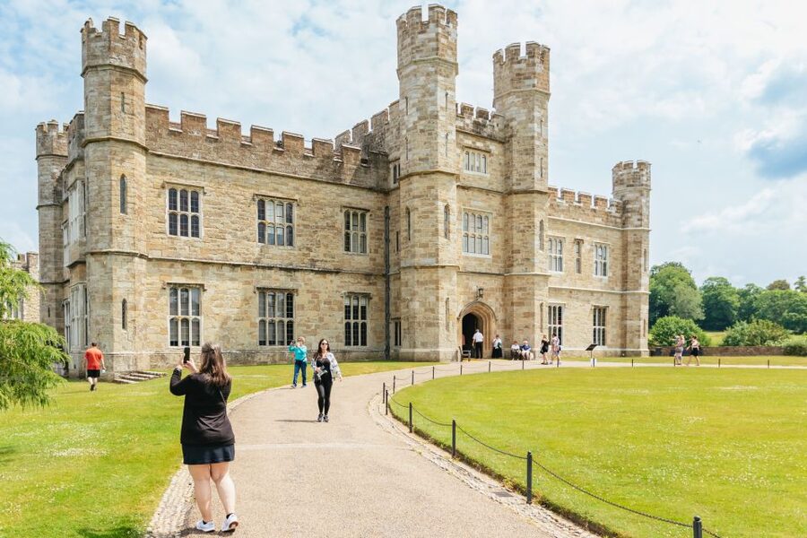 From London: Leeds Castle, Canterbury Cathedral & Dover - Leeds Castle with VIP drop-off, lake views, and the Lady Baillie Garden