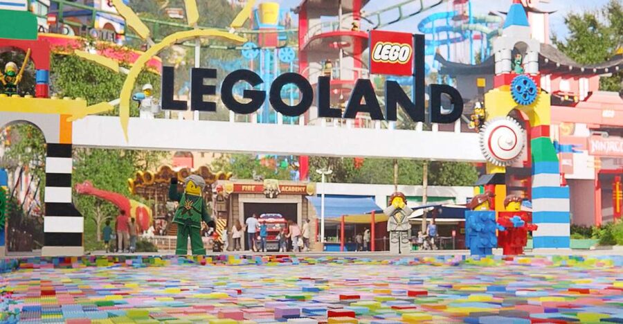 From London: LEGOLAND® Windsor Resort Entry & Coach Transfer - Duplo Playtown for Younger Kids: Where the Day Changes Shape