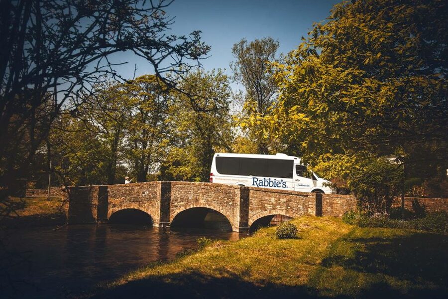 From London: Oxford and Cotswolds Villages Day Trip - The Coach Ride Through the Chiltern Hills AONB