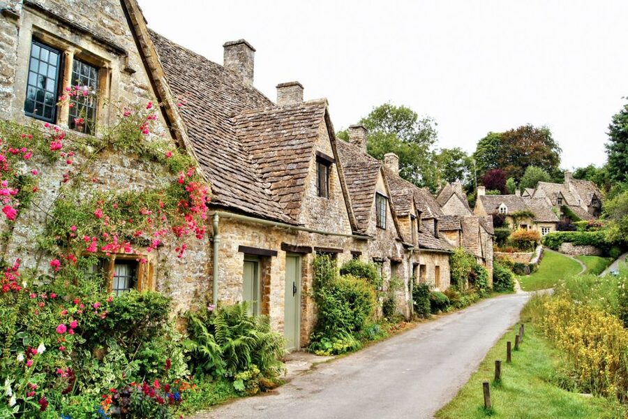 From London: Oxford and Cotswolds Villages Day Trip - Bibury and Arlington Row Cottages in the Afternoon Light