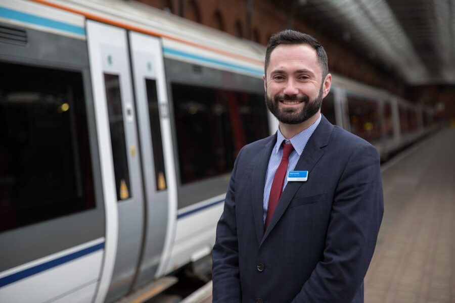 From London: Oxford by Rail & Harry Potter Insights Tour - The morning rail ride, how to make it work smoothly