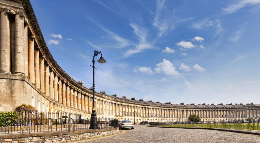 From London: Small Group Stonehenge, Bath & Cotswolds Tour - Price and value: what $207 covers and what to add for tickets