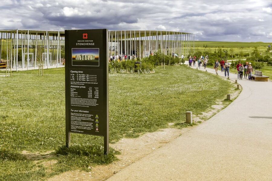 From London: Stonehenge Half-Day Tour - From Victoria Coach Station to Salisbury Plain in a Comfy Half-Day