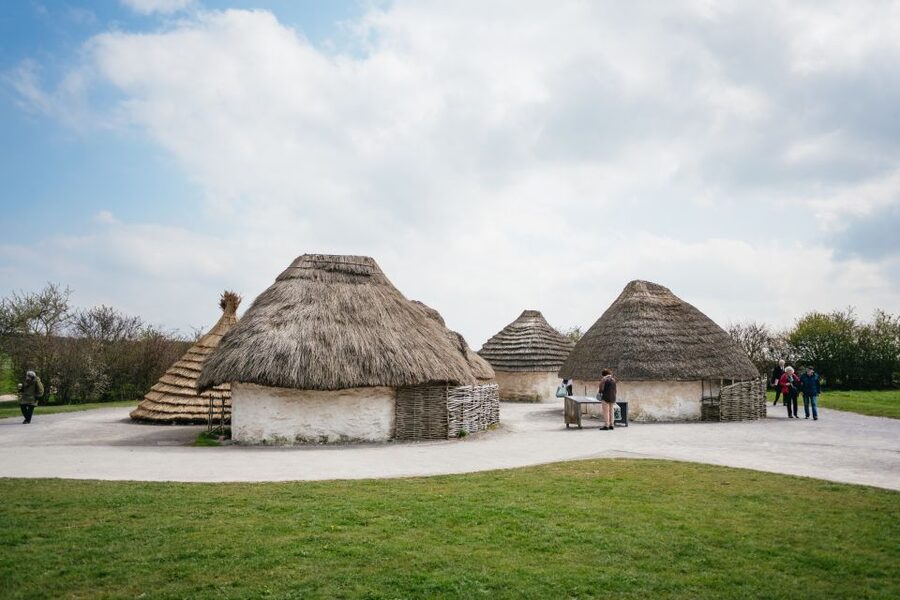 From London: Stonehenge Half-Day Trip - What you actually get on the return, Thames views and the memorial stop