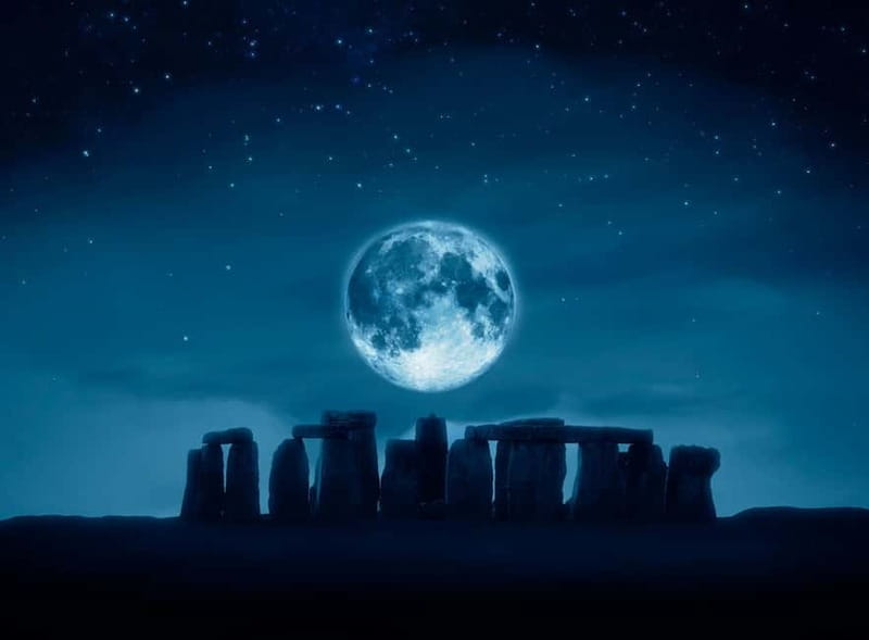 From London: Stonehenge Inner Circle Private Viewing Tour - Entering Stonehenge’s Inner Circle After Public Hours
