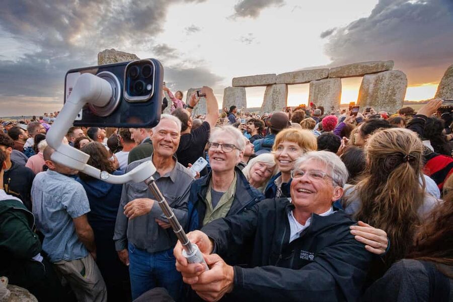 From London: Stonehenge Solstice Celebration Tour - Key highlights worth booking for