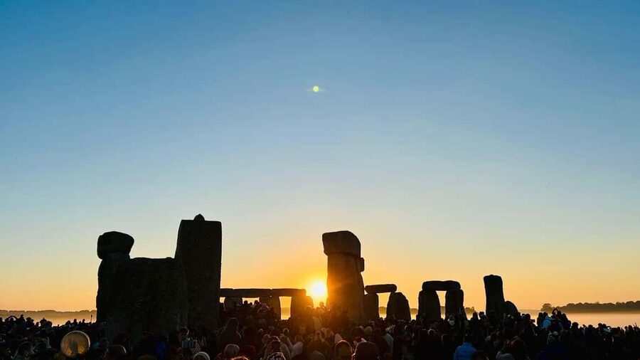 From London: Stonehenge Solstice Celebration Tour - The celebration scene: rituals, ceremonies, and finding your pace